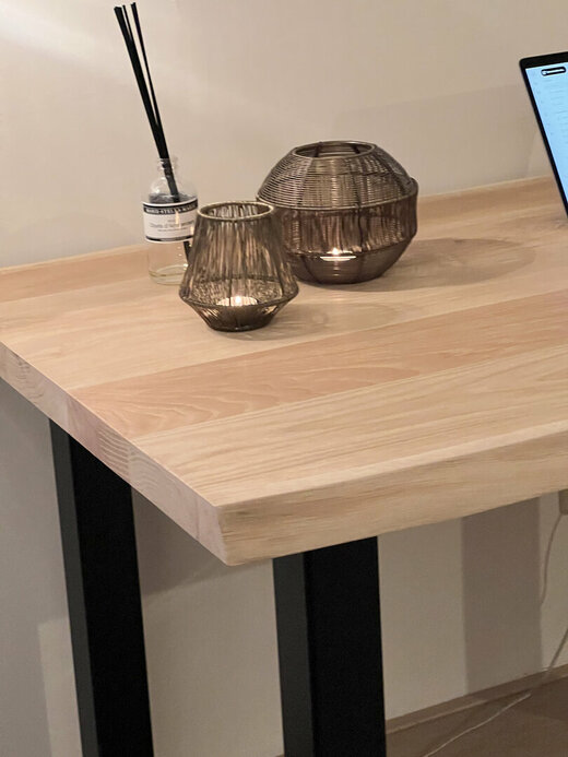 Massief eiken bureau met stalen U-poten