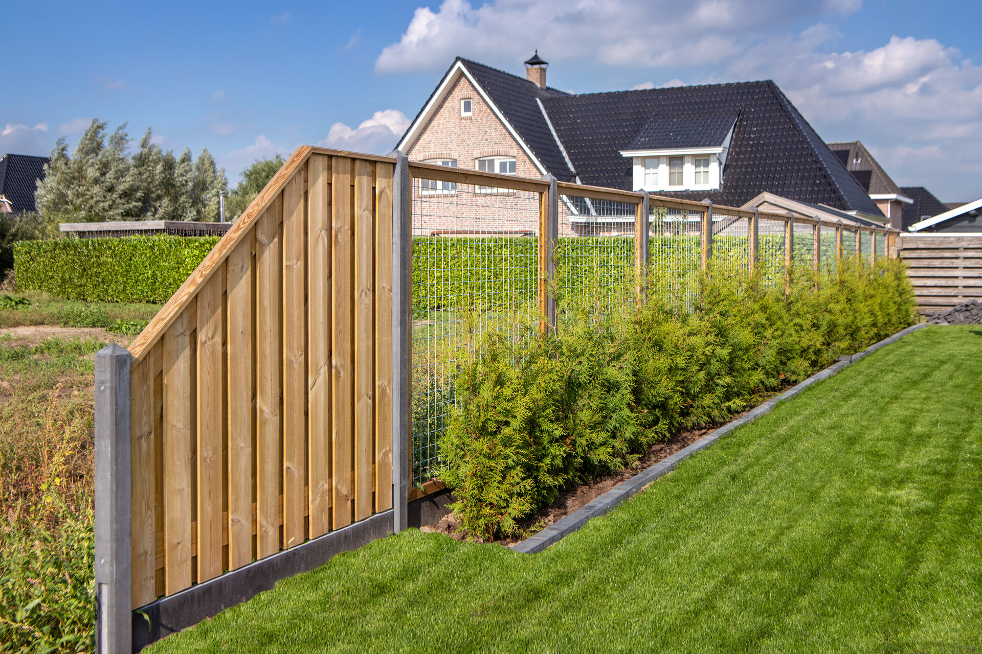 Tuinscherm grenen groen ge&iuml;mpregneerd 21-planks (19 + 2) Enschede 180/90 x 180 cm verloop