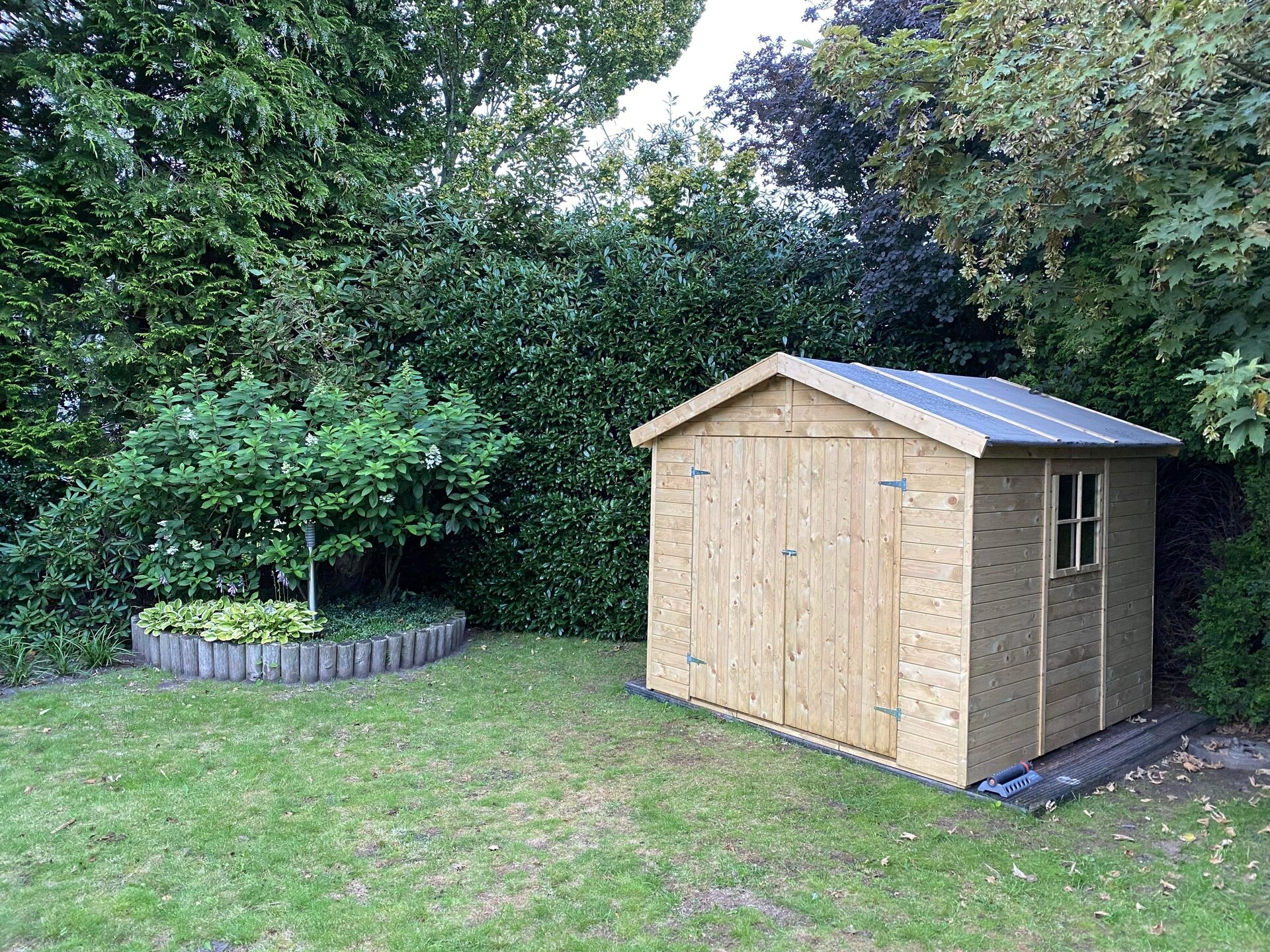 Tuinhuisje Hugo 225 x 225 x 220 cm Ge&iuml;mpregneerd Wanddikte 16 mm - Tuinkast