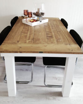 Brocante tafel steigerhout 