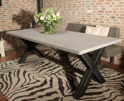 Industriële kloostertafel stalen X-poot