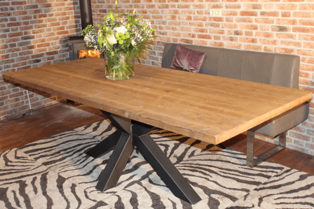 Industriële kloostertafel midden-bruin