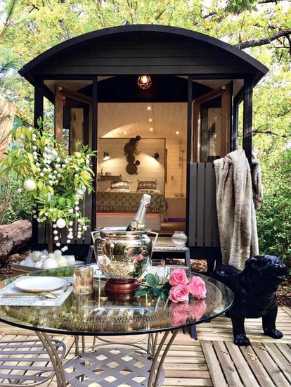 Pipowagen 600 x 237 cm met veranda - Zigeunerwagen Johnny 