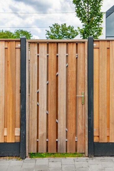 Tuinpoort Hardhout incl. kozijn 90 x 195 cm