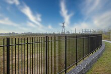 Spijlenpaneel rond doorgestoken RAL9005 (Zwart)