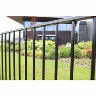 Spijlenpaneel rond vlak RAL6009 (Dennengroen)