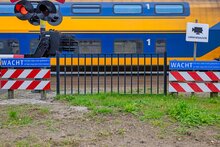 Spijlenpaneel rond vlak RAL7016 (Antraciet Grijs)