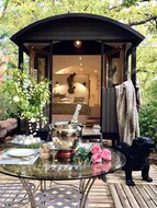 Pipowagen 600 x 237 cm met veranda - Zigeunerwagen Johnny 