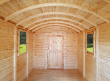 Tussenwand met deur t.b.v. pipowagen