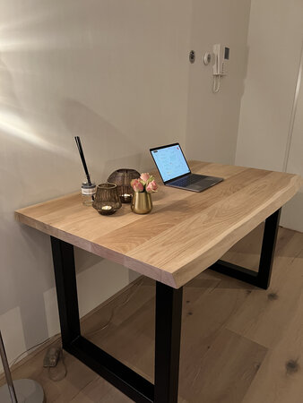 Massief eiken bureau met stalen U-poten 140 x 80 cm - Thuiswerkplek