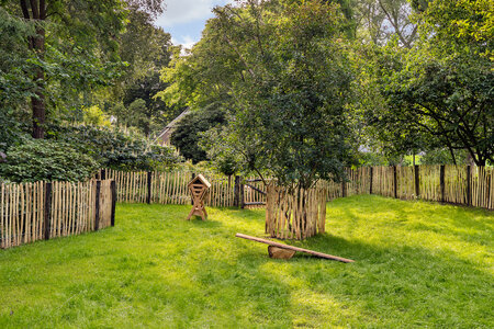 Engelse kastanjehekwerk op rol met 7,5 cm latafstand 460 x 120 cm