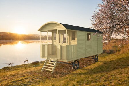 Pipowagen 600 x 237 cm met veranda - Zigeunerwagen Johnny 