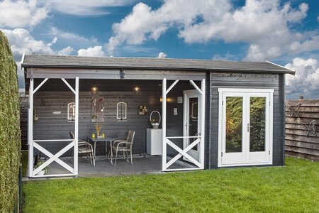 Blokhut Kukka 700 x 350 x 279 cm - Kapschuur Tuinhuis met overkapping